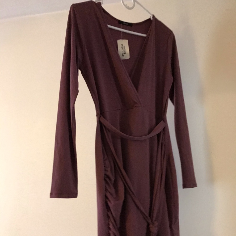 Dress - Picture 2 of 2